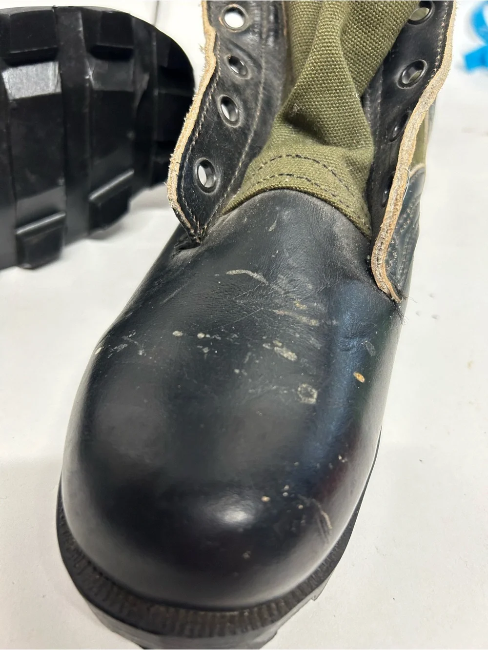 US Army 1965 NOS Vietnam Era Combat Jungle Boots Tropical Pattern C.I.C. 4 1/2